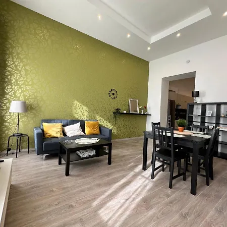 The Great Cosiness In Rakoczi Square Apartmán Budapešť